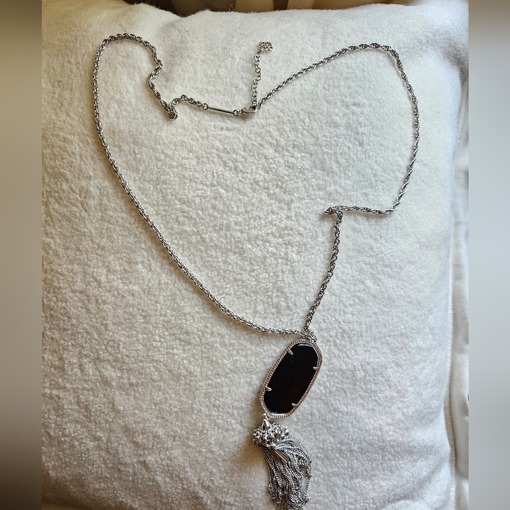Kendra scott necklace